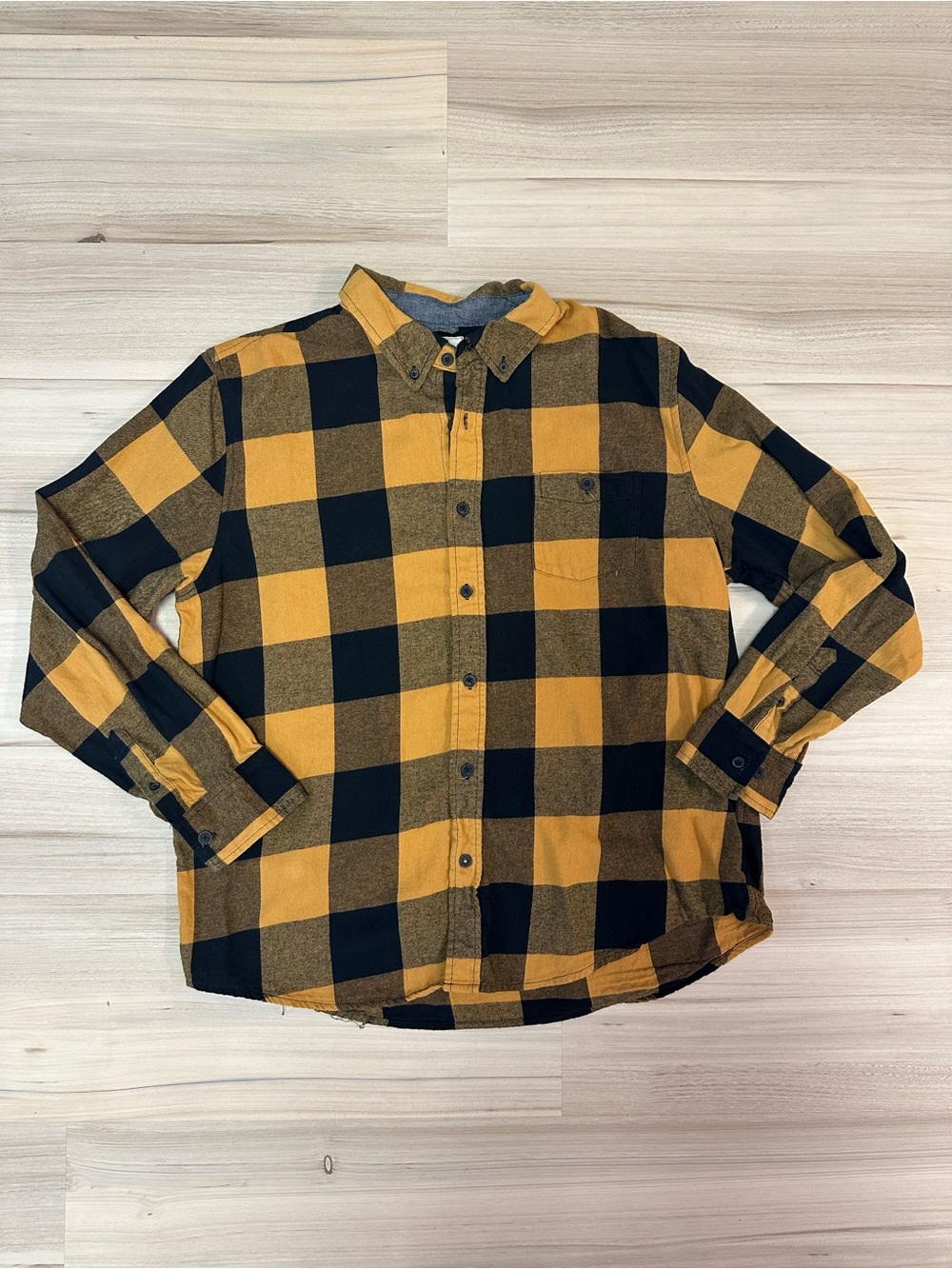 Weatherproof Vintage XL Buffalo Plaid Flannel Mustard Black Shirt